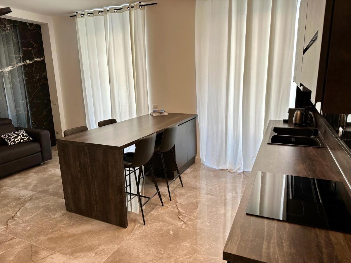 Magic Place Bergamo! Classy Apartment In The Heart Of The City Exterior photo